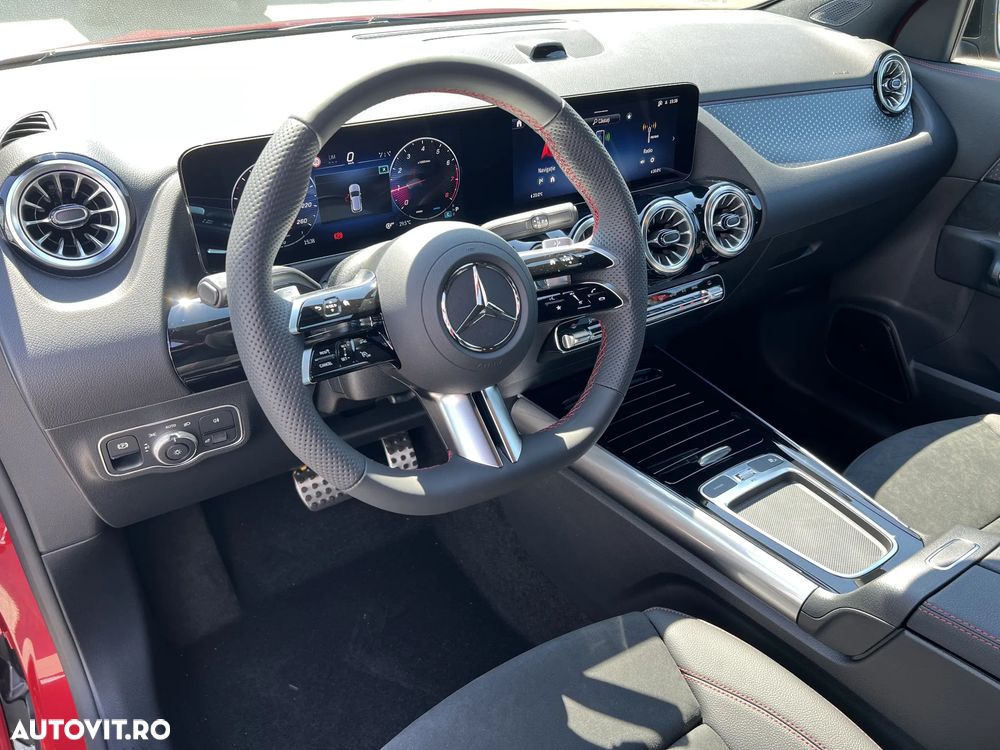 Mercedes-Benz GLA 220 4MATIC MHEV - 14