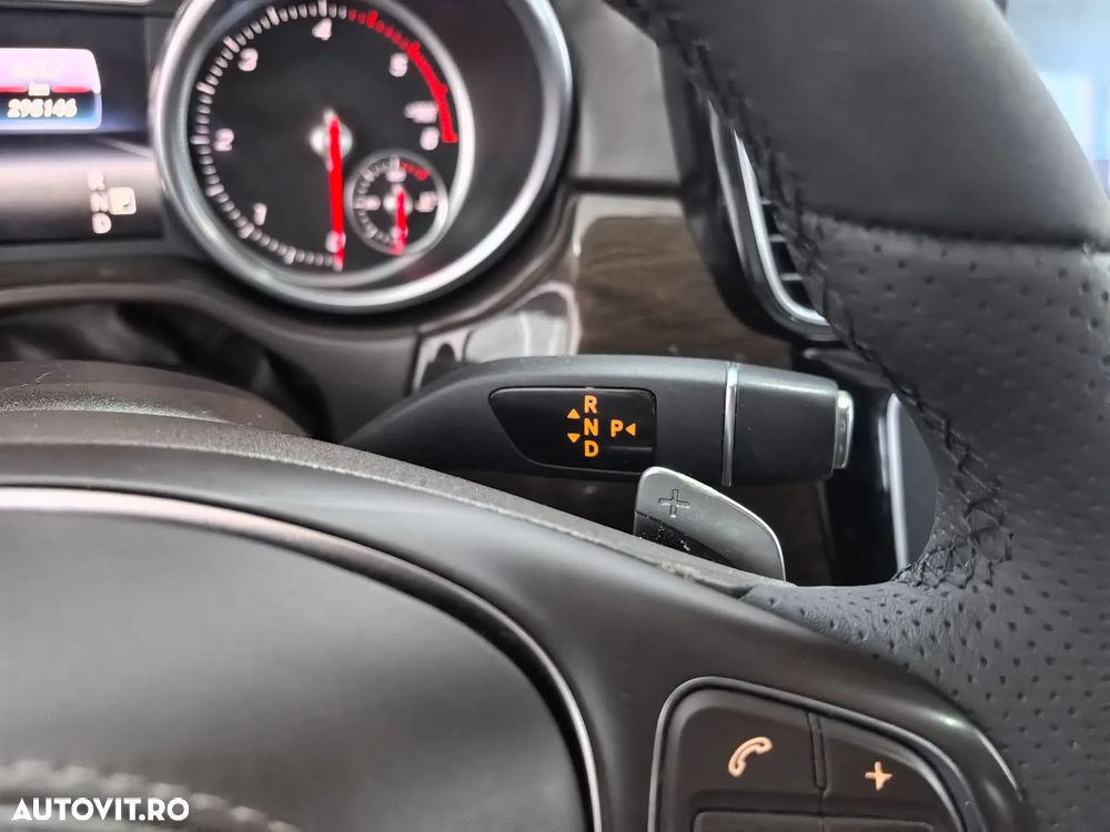 Mercedes-Benz GLS - 18