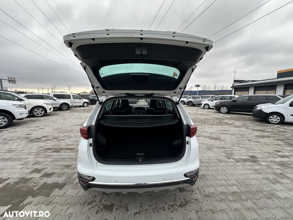 Kia Sportage 1.6 DSL MHEV 7DCT HP 4x2 Style - 18