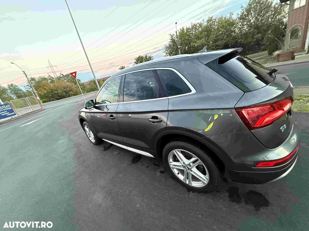 Audi Q5 2.0 40 TDI quattro S tronic Design - 11