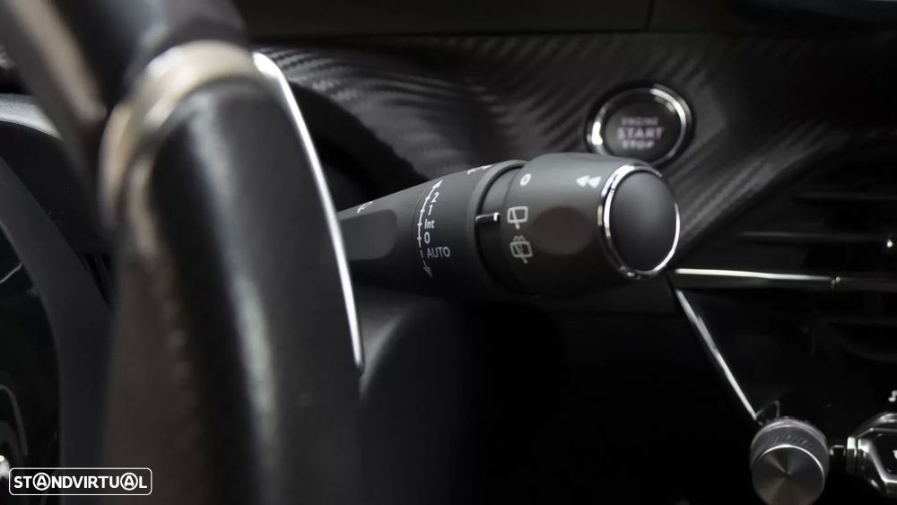Peugeot 2008 1.5 BlueHDi GT Line EAT8 - 29