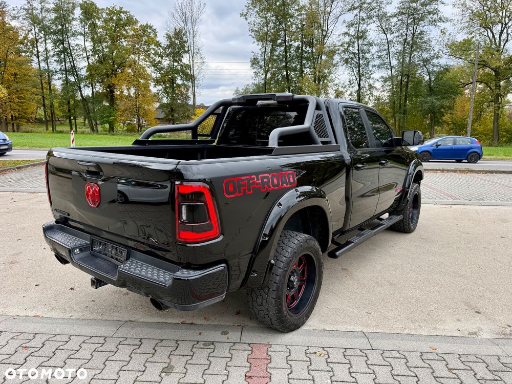 Dodge RAM 5.7 4x4 - 7