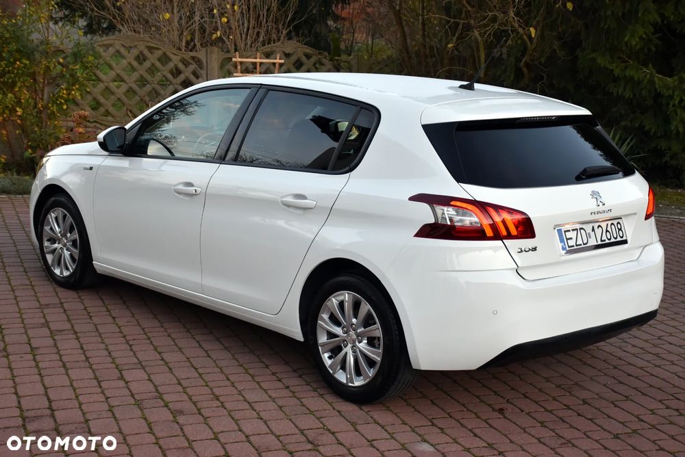 Peugeot 308 - 16