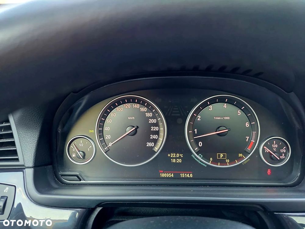 BMW Seria 5 523i - 10