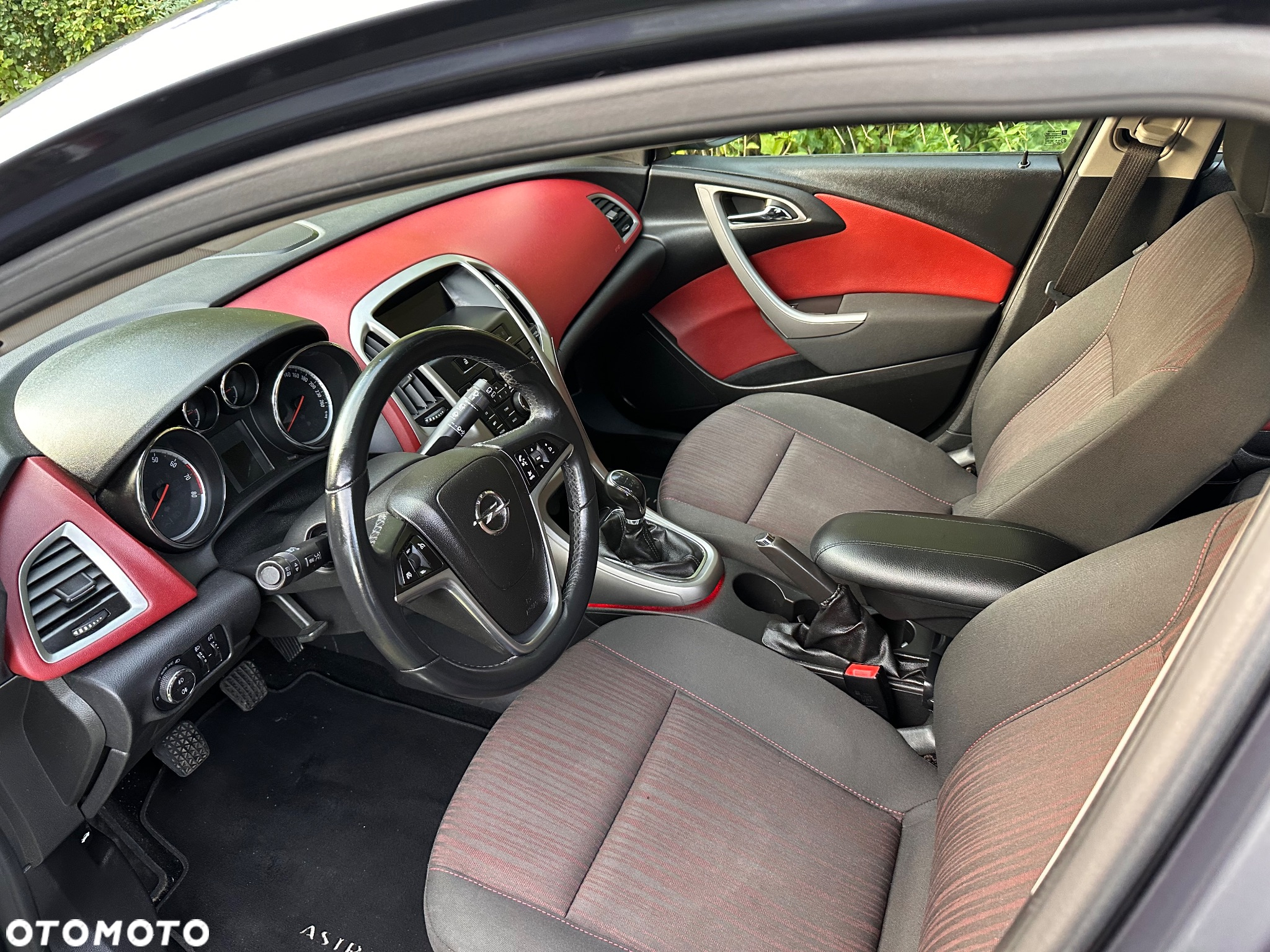 Opel Astra IV 1.4 T Essentia - 19