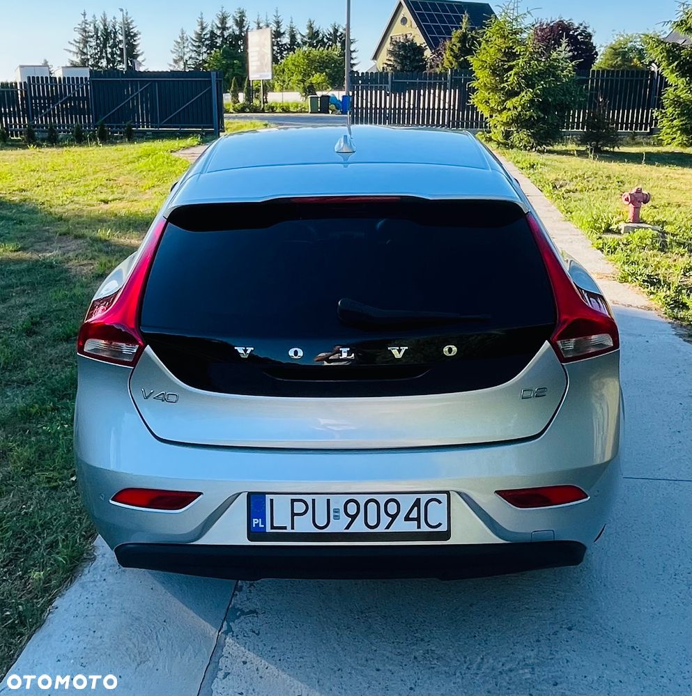 Volvo V40 D2 Drive-E Ocean Race - 11