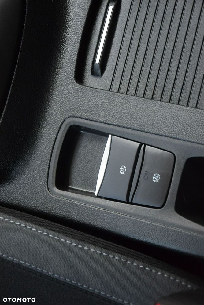 Ford Focus - 28