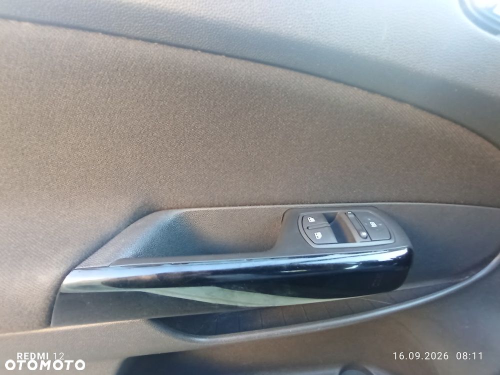 Opel Corsa 1.4 16V Innovation - 35