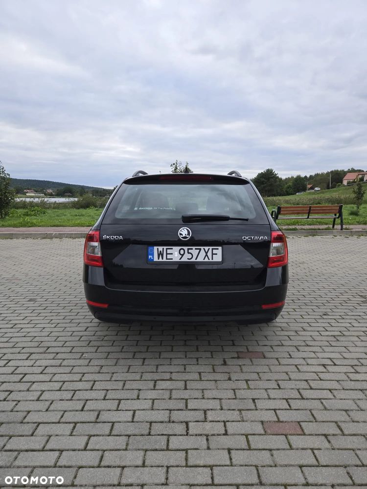 Skoda Octavia 1.6 TDI Ambition - 4