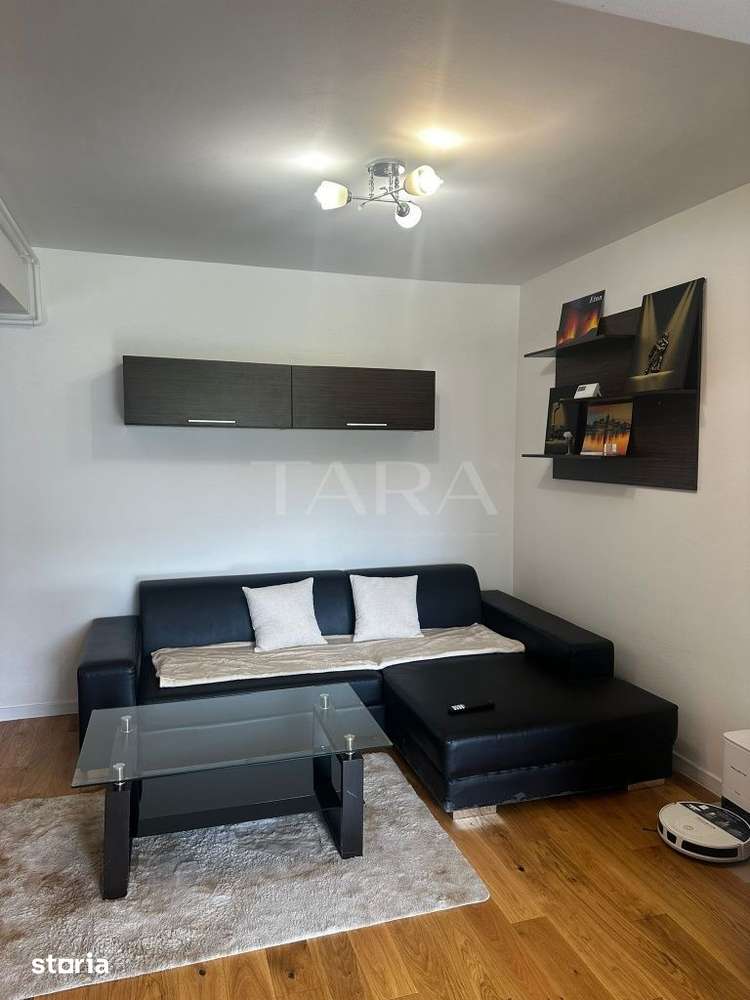 Apartament modern cu 2 camere, balcon și lift — fotografia 1