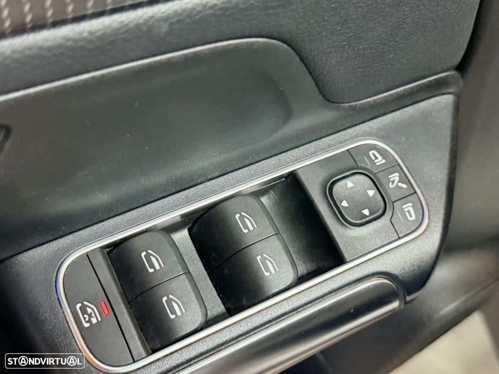 Mercedes-Benz GLA 250 e Progressive - 27