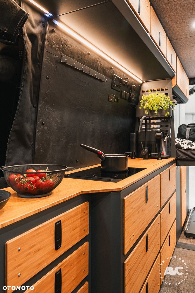 Mercedes-Benz Sprinter 4x4 AVC STRADALE - 33