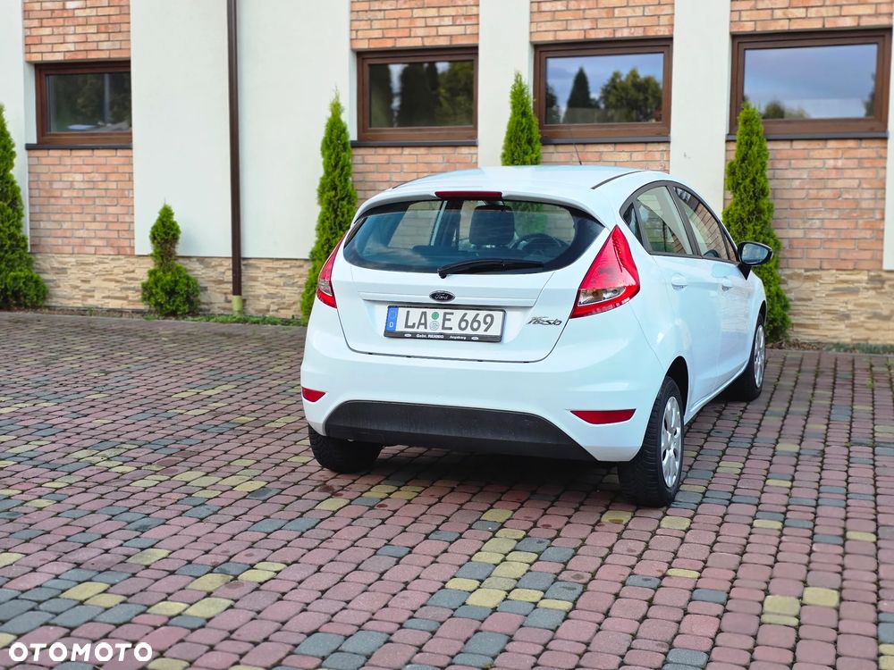 Ford Fiesta 1.25 Ambiente - 12