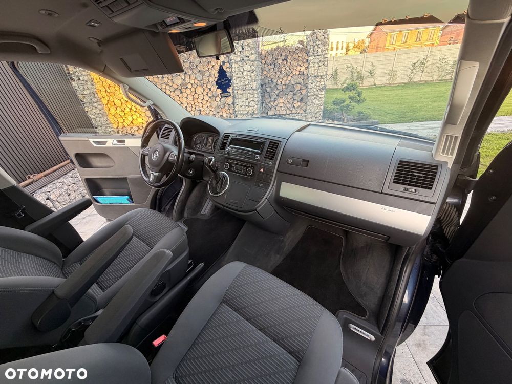 Volkswagen Multivan - 14