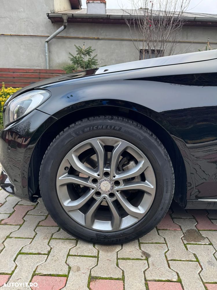 Mercedes-Benz C - 26