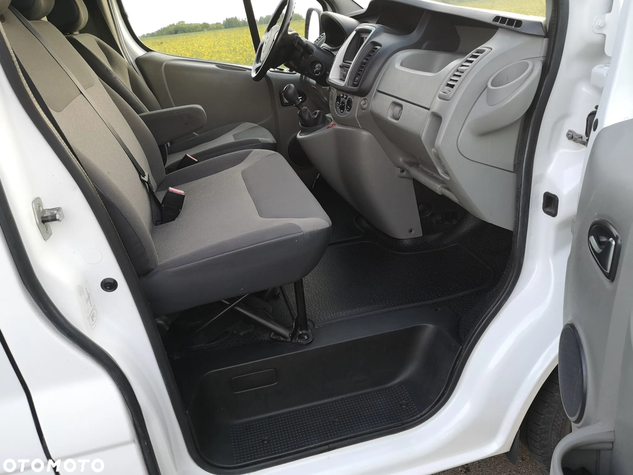 Renault TRAFIC - 6