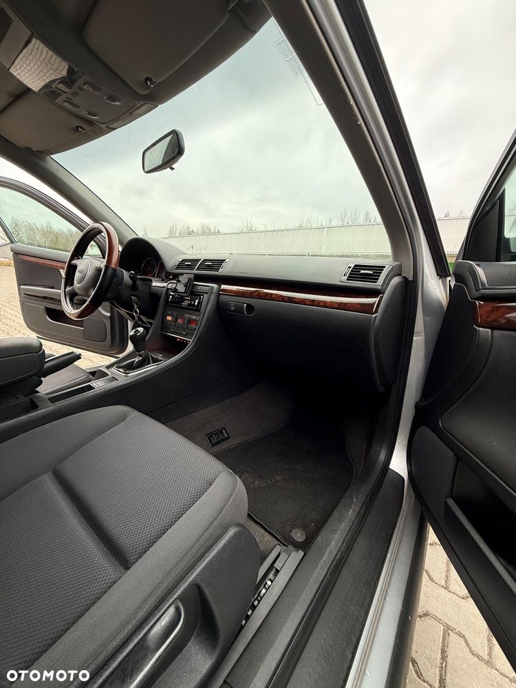 Audi A4 Limousine 2 - 15