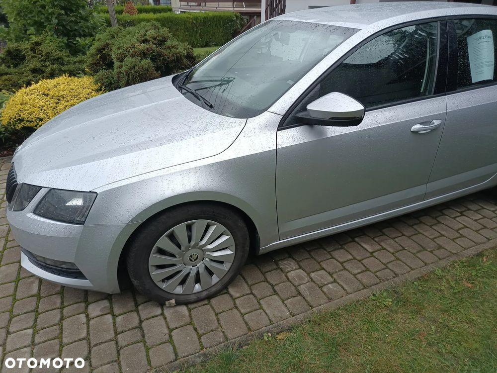 Skoda Octavia 1.6 TDI Active - 10