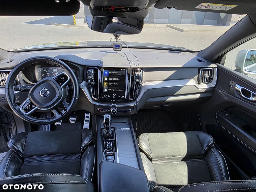 Volvo XC 60 D3 SCR R-Design - 13