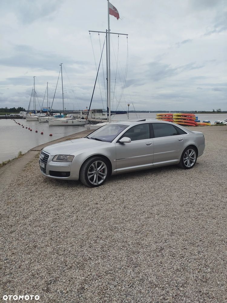 Audi A8 W12 quattro Langversion - 18