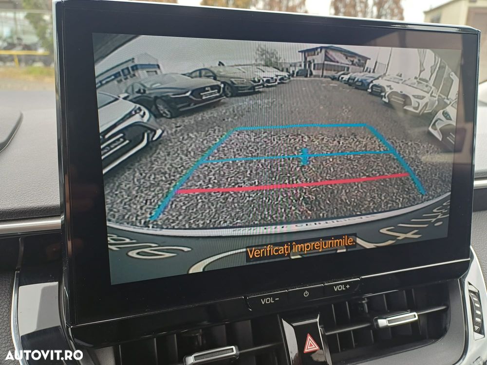 Toyota Corolla 1.8 HSD Dynamic - 17