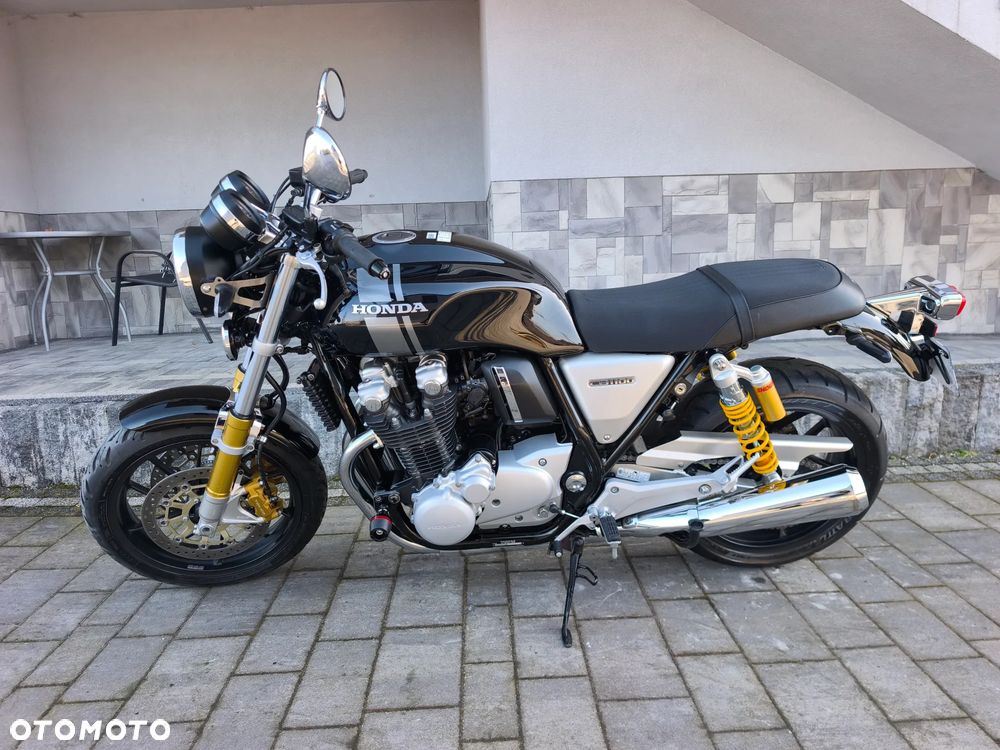 Honda CB - 2