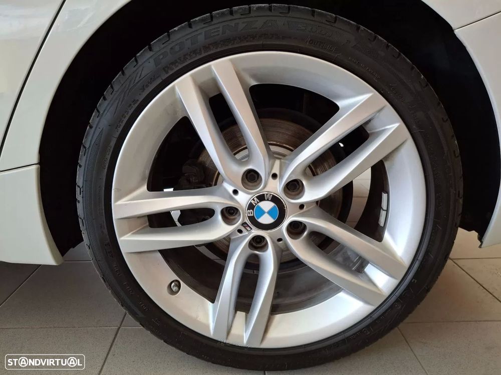 BMW 116 d Pack M - 8