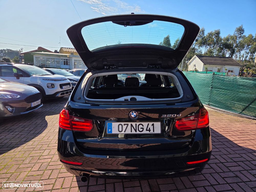 BMW 320 d LifeStyle - 11
