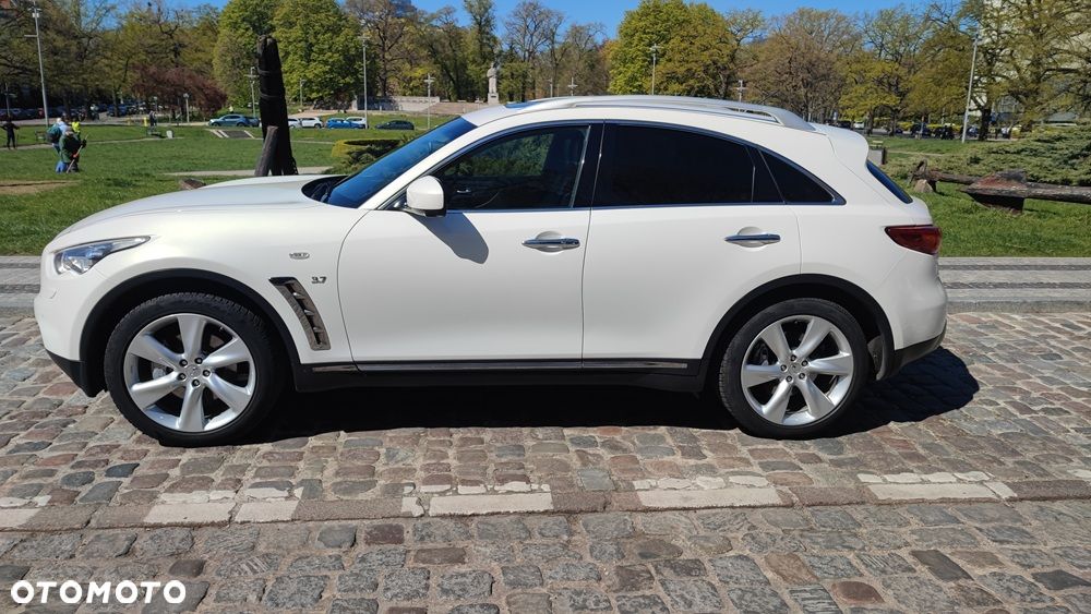 Infiniti QX70 3.7 S Premium - 1