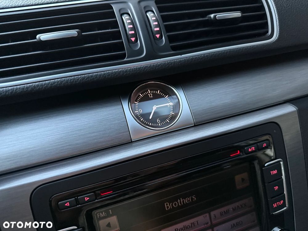 Volkswagen Passat 2.0 TDI Comfortline - 40