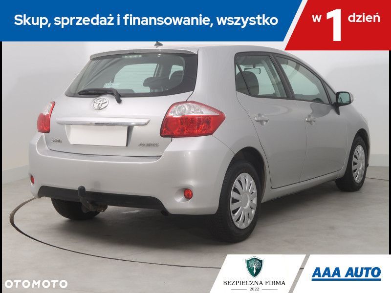 Toyota Auris - 6