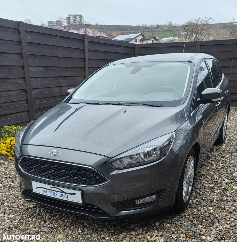 Ford Focus 1.5 EcoBlue Start-Stopp-System Aut. TITANIUM DESIGN - 11