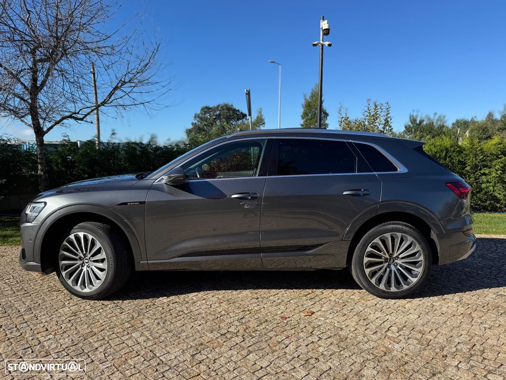 Audi e-tron 55 quattro S line - 28