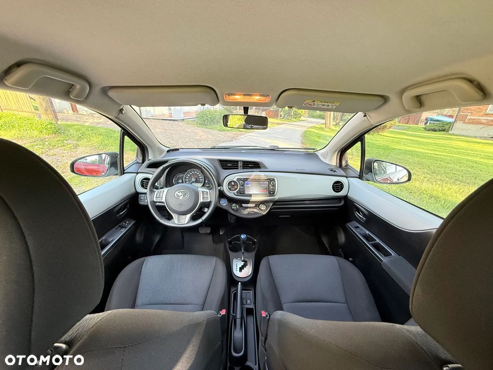 Toyota Yaris Hybrid 100 Premium EU6 - 18