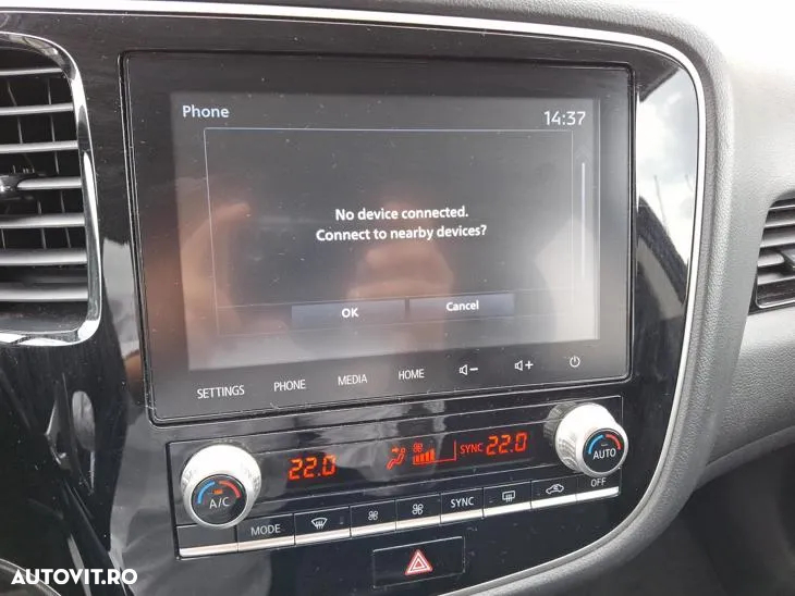 Mitsubishi Outlander 2.4 4WD Plug-In Hybrid - 26