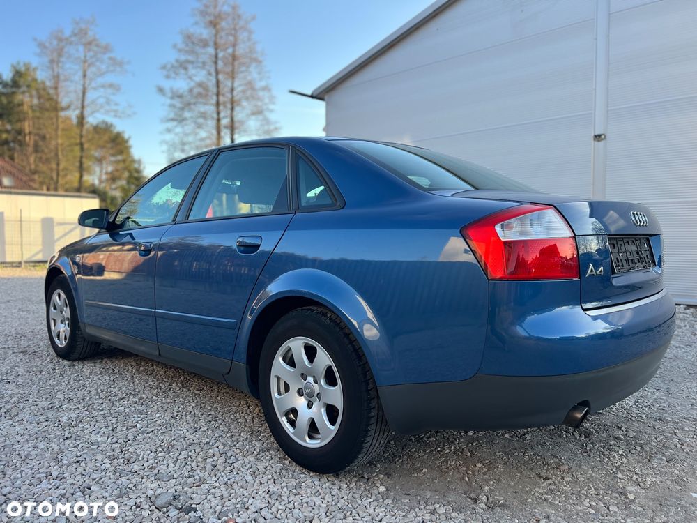 Audi A4 Limousine - 9
