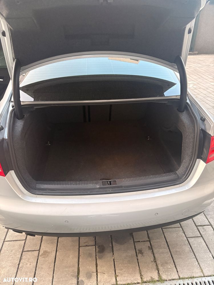 Audi A4 2.0 TDI DPF Ambition - 8