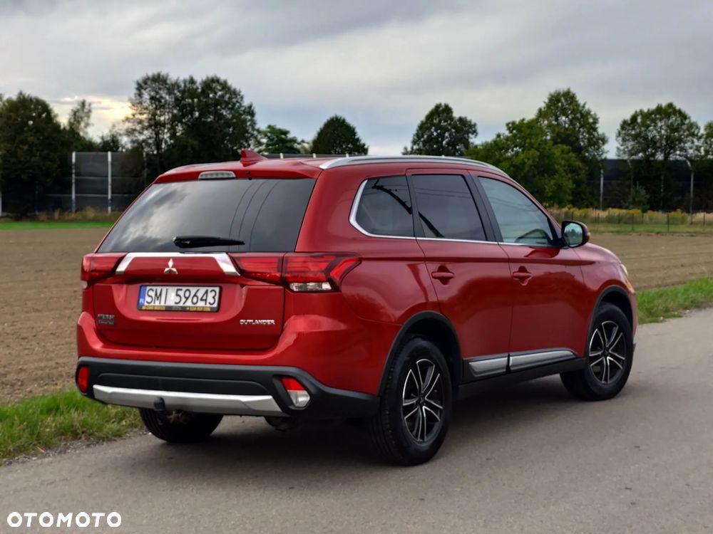 Mitsubishi Outlander 2.0 2WD Inform - 2