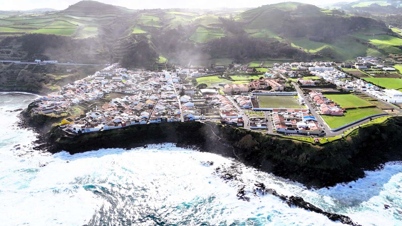 Ruína na Maia – Ribeira Grande, Ilha de São Miguel - Grande imagem: 5/14
