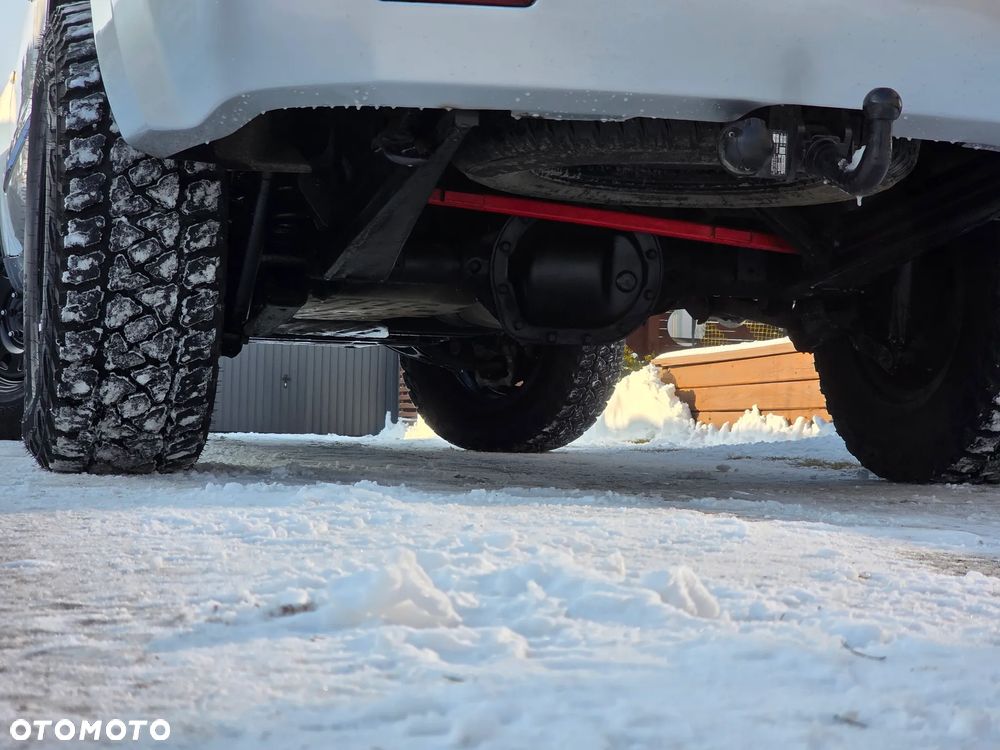 Jeep Grand Cherokee - 22