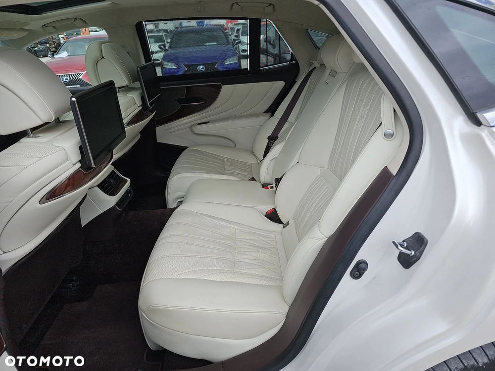 Lexus LS 500 Omotenashi AWD - 12