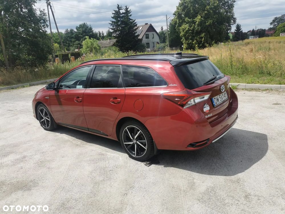 Toyota Auris Hybrid 135 Selection - 10