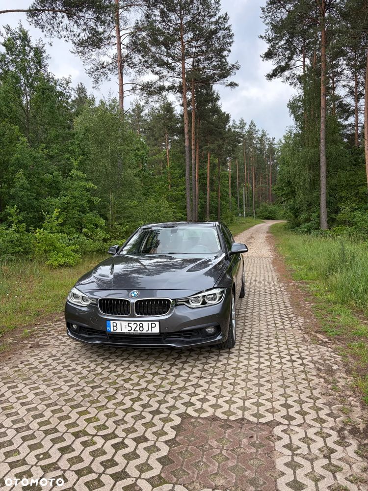 BMW Seria 3 320i xDrive Edition Luxury Line Purity - 3