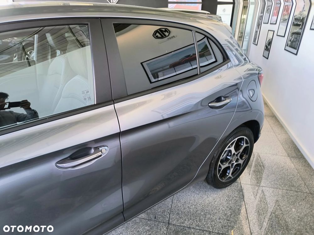 MG MG3 1.5 HEV+ Exclusive - 3