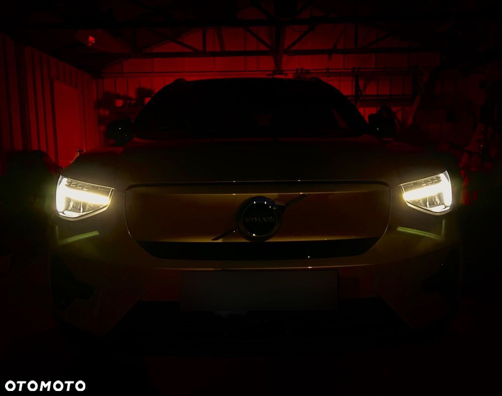 Volvo XC 40 Recharge Plus - 32