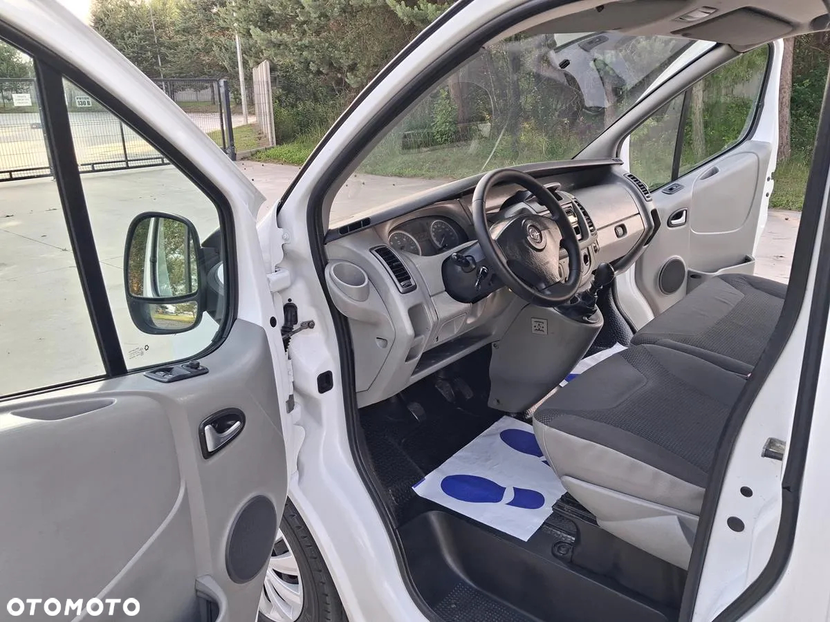 Opel Vivaro - 20