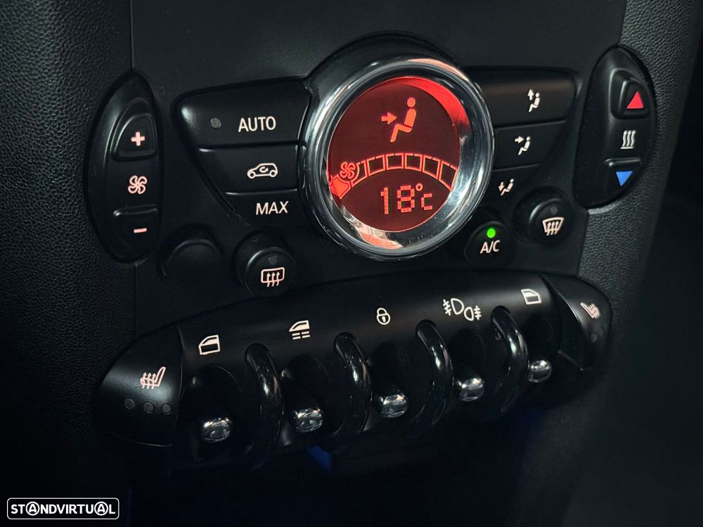 MINI Cabrio Cooper D - 17