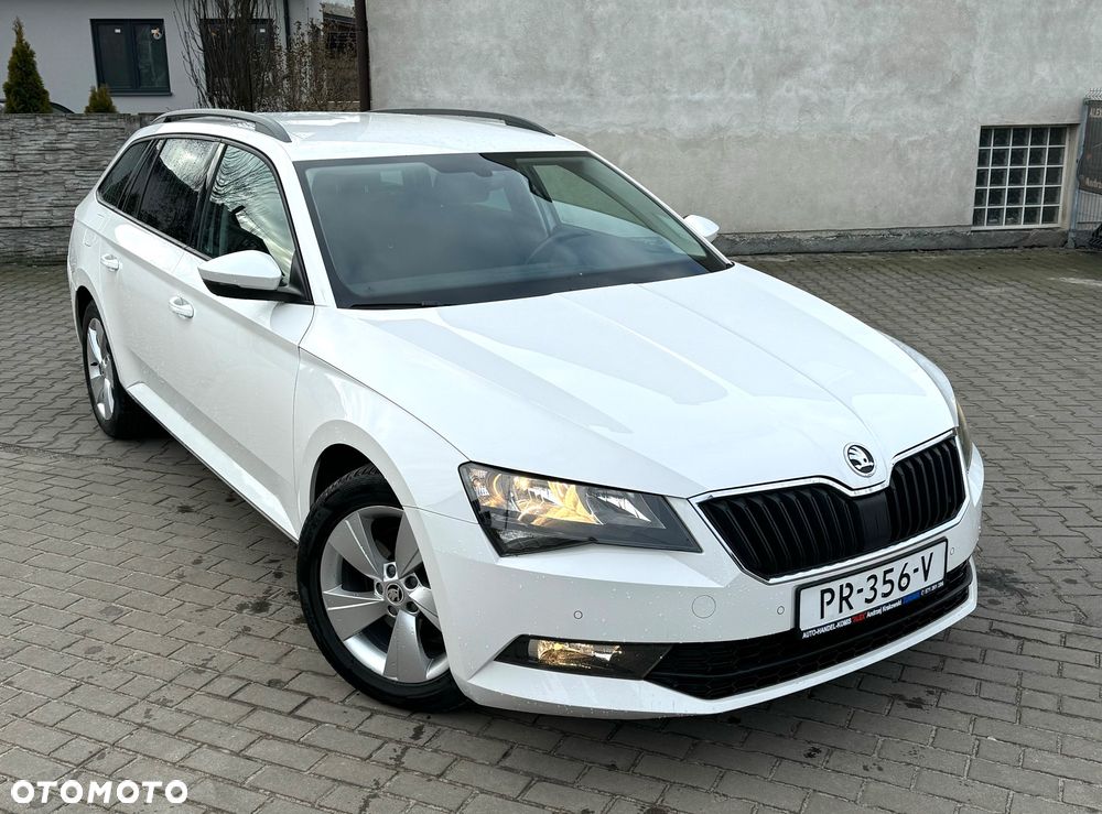 Skoda Superb 1.6 TDI Ambition DSG - 2