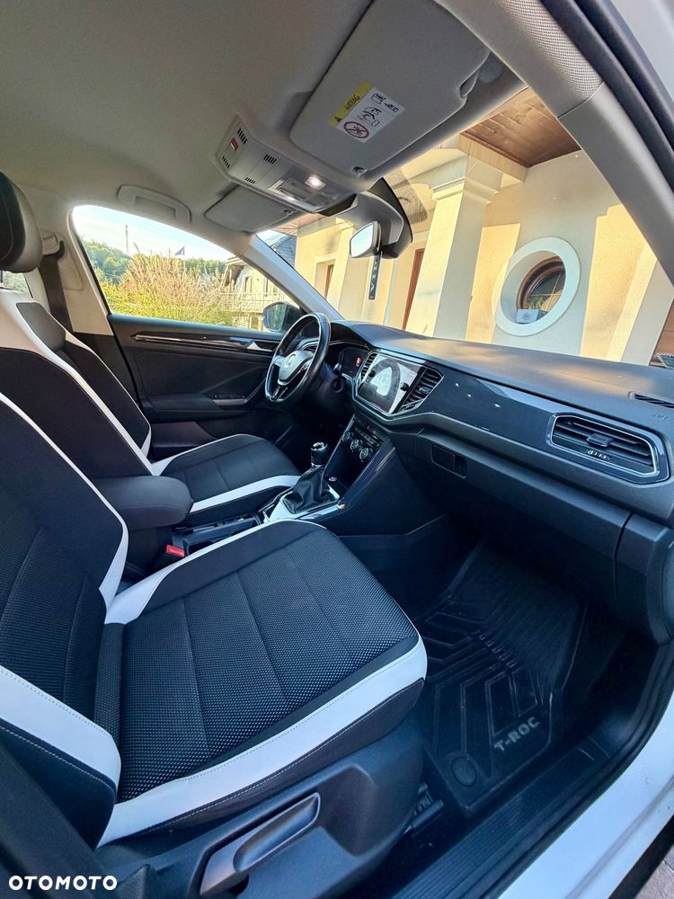 Volkswagen T-Roc - 6