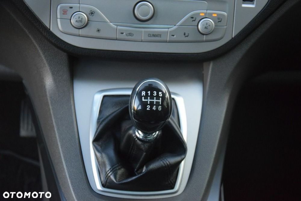 Ford Kuga 2.0 TDCi Titanium - 31